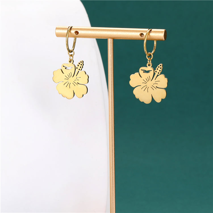 Hawaiian Flower Pendant Necklace Earrings Set